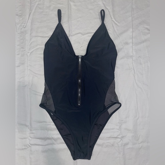 NWOT Ree Bees | Black Mesh Full Zip One Peice Swimsuit | Monokini | Size M - Picture 5 of 6